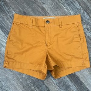 Old Navy women’s size 4 everyday short mustard yellow